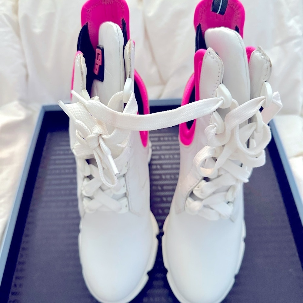 Prada White & Pink Boots - Picture 4 of 5